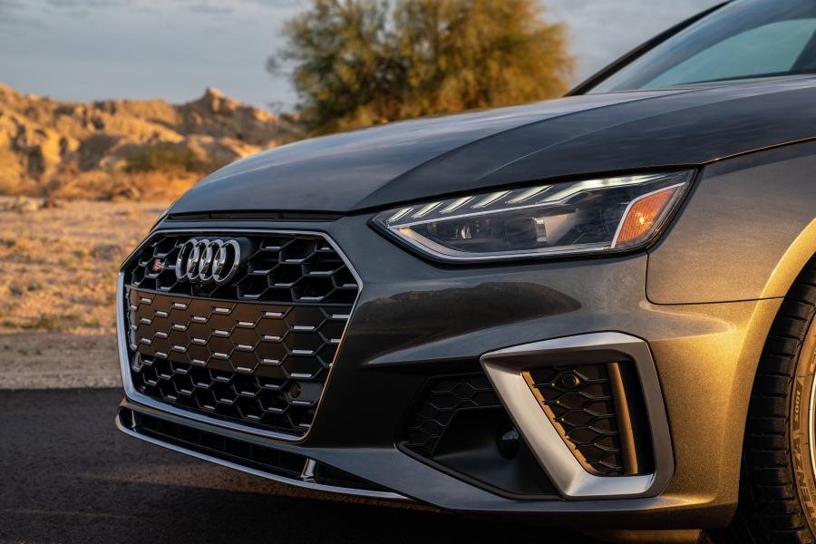 Детали экстерьера Audi S4 Sedan TFSI (B9) 2020 года  (NA) (фото 33 из 54)